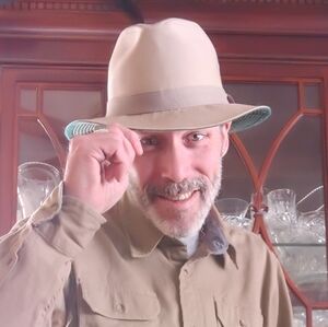 Meet your Posher, Mark